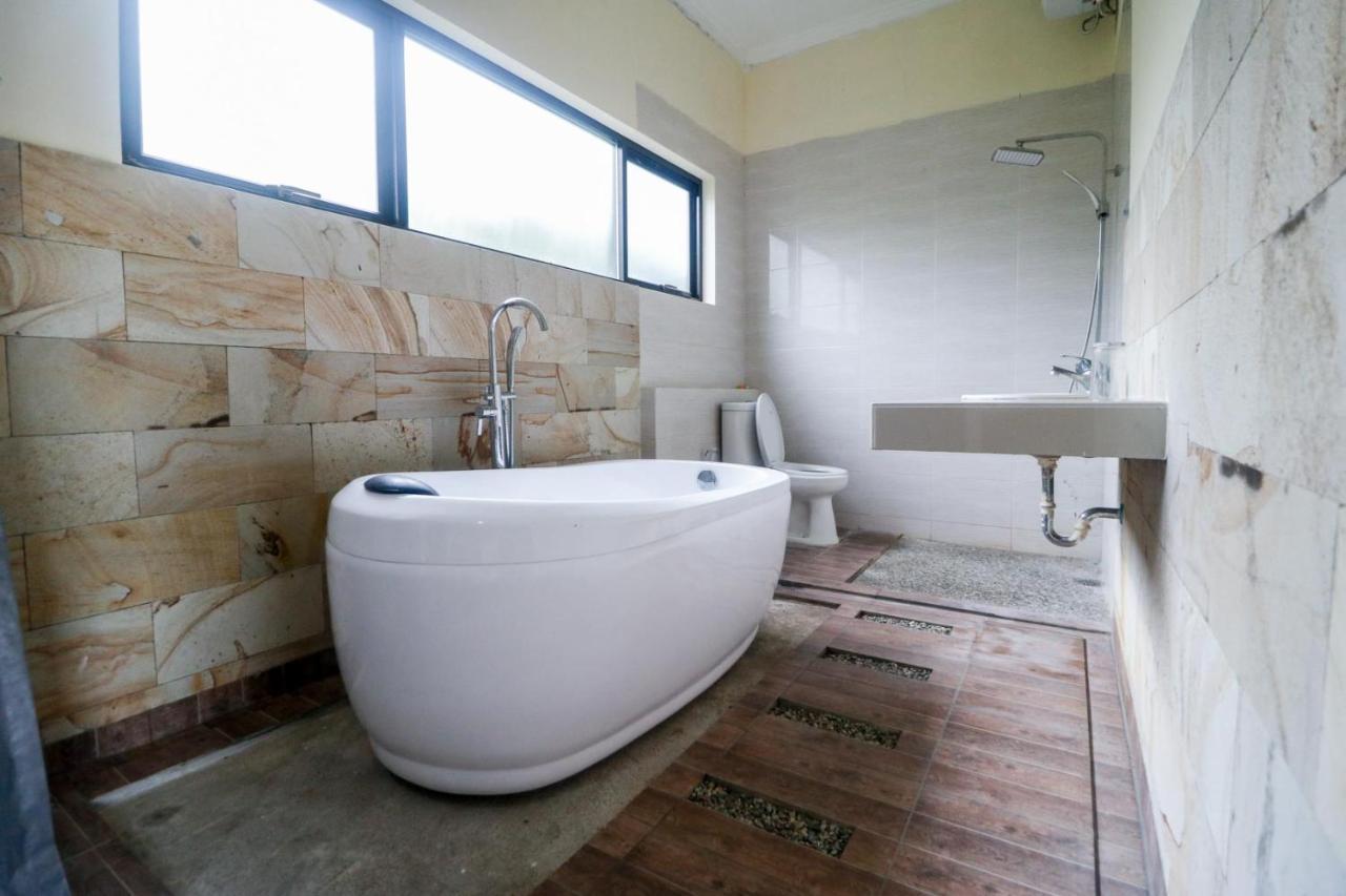 Reddoorz Plus Near Kualanamu Airport Medan Eksteriør bilde